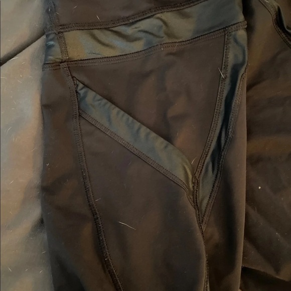 Lulu lemon leggings - Picture 2 of 4